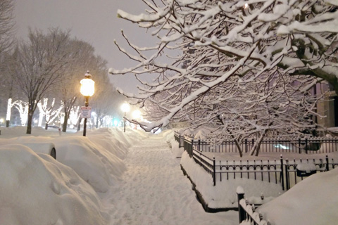 Winter can’t quite quit New England, won’t give the West a second glance 