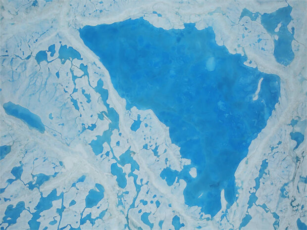 Melt pond